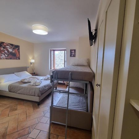Lucyben Guesthouse Cascia Kültér fotó