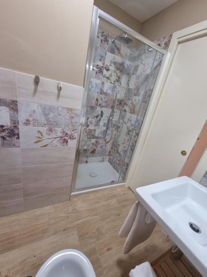 Lucyben Guesthouse Cascia Kültér fotó